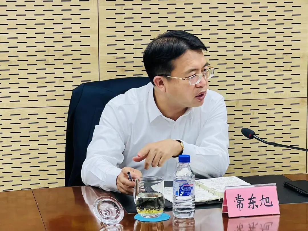 我縣召開企業(yè)疫情防控部署會(huì)議