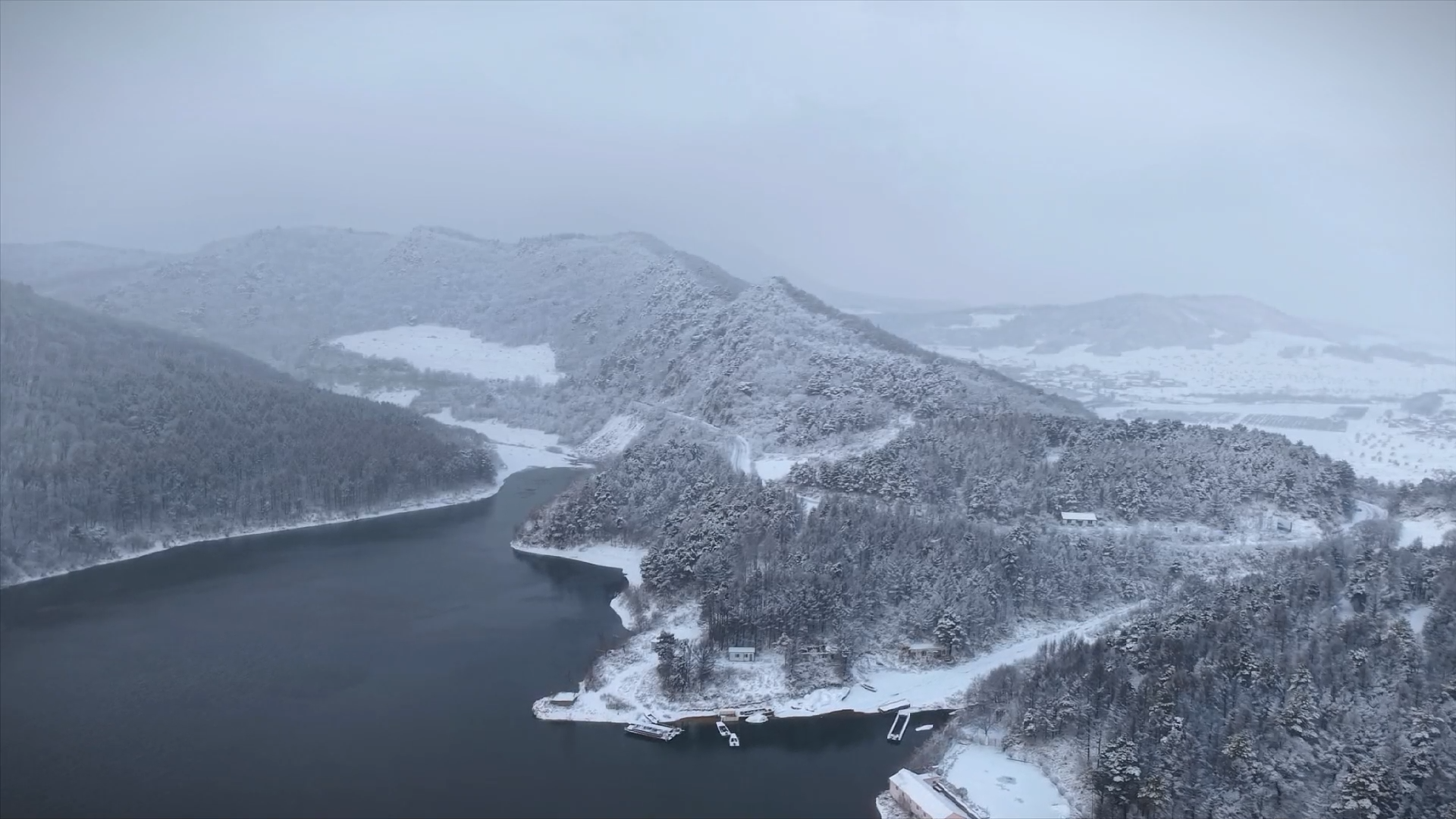 鐵嶺縣雞冠山鄉(xiāng)：雪落山林 如詩如畫